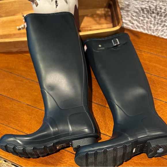 Hunter Tall Rain Boots - Navy - Picture 3 of 6